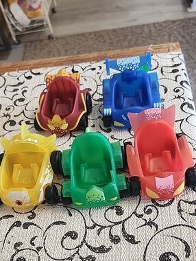 Hasbro Kids Race Car Set -P.J. Mask